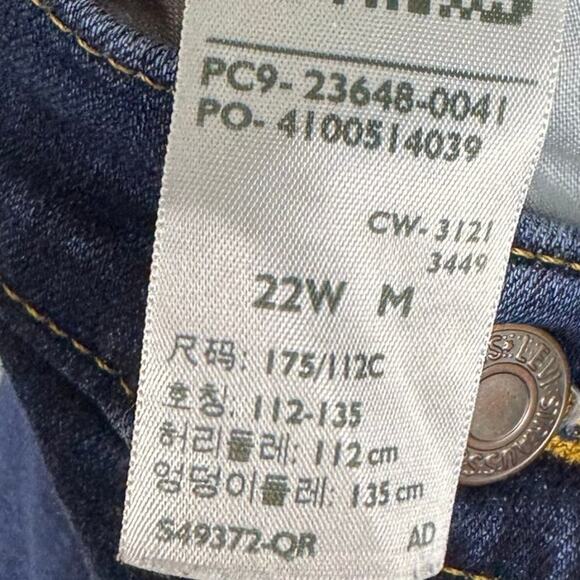 Levi's Blue Denim Classic Straight Jeans Plus Size 22W - Picture 10 of 12